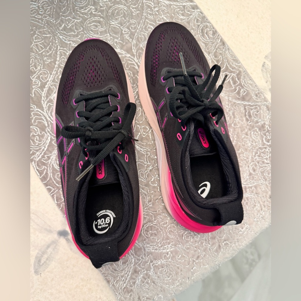 ASICS Women's Black and Pink Sneakers Never worn